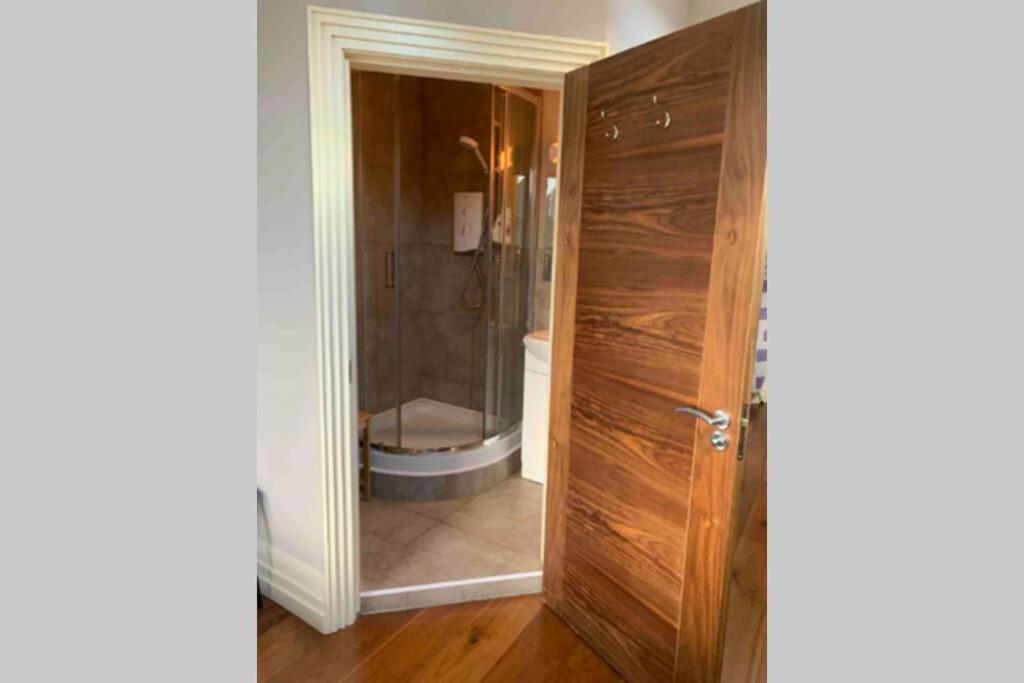 Centre Of Dingle Town - Luxury Holiday Apartment Zewnętrze zdjęcie